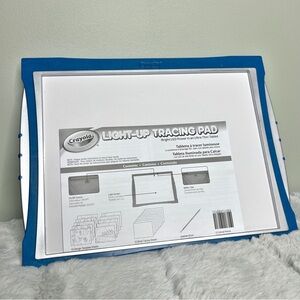 Crayola Light-Up Tracing Pad w/Batteries Blue